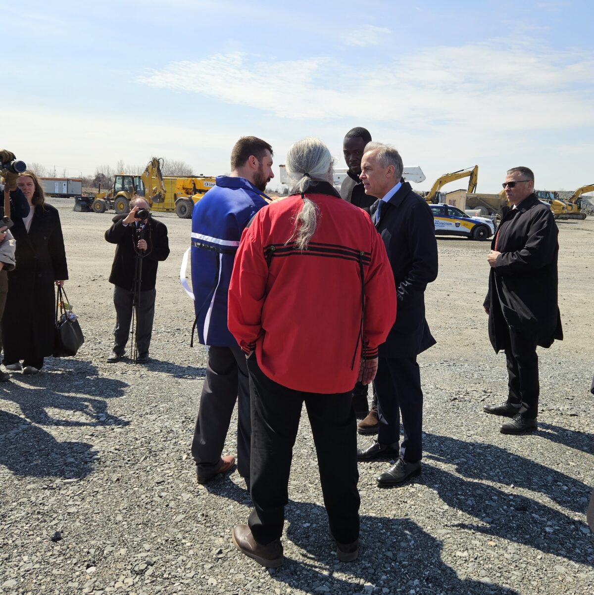 Diabo meets with ministers