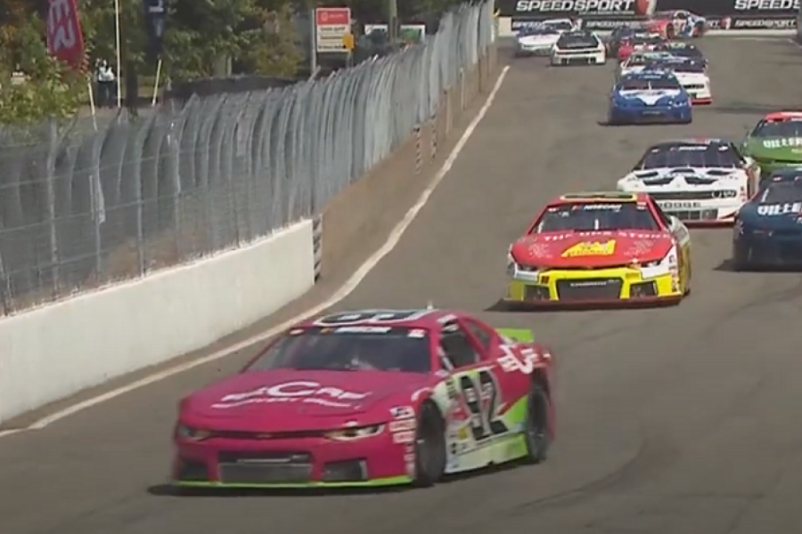 Racing cars in action at the Grand prix de Trois-Rivères