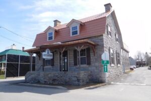 Kahnawake Courthouse building facade