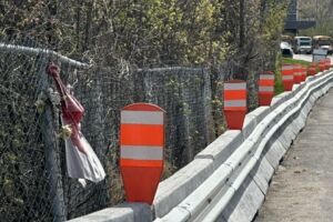 Photo of the jersey barriers and guardrails installation.