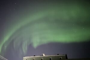 Picture of an aurora in the szy of in Kuujjuaraapik/Whapmagoostui.