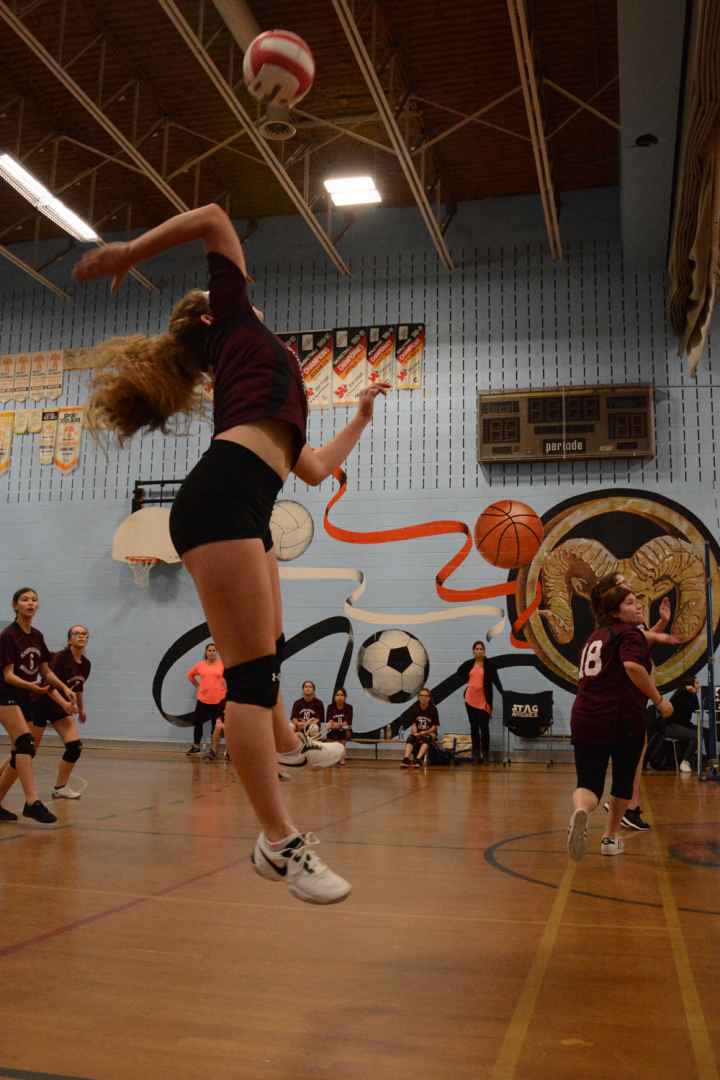 Iaonhátie Deom, as per normal, was a force on all four corners of the court and the serving stripe Wednesday, as last year’s championship game MVP hangs up her jersey for the last time after five years with Survival. (Daniel J. Rowe, The Eastern Door)