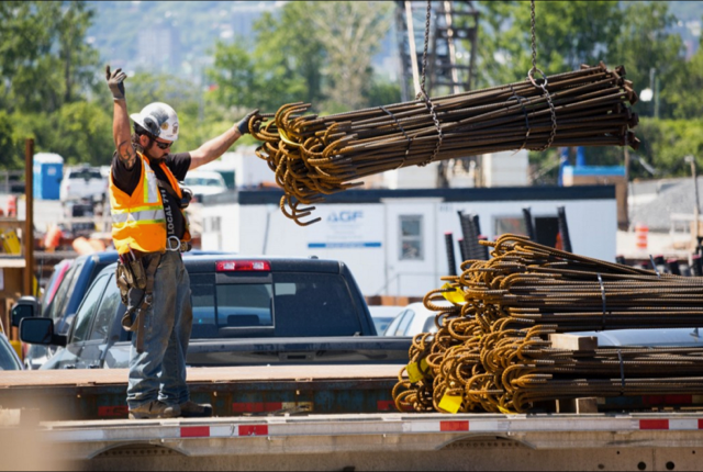 Eight Kahnawa’kehró:non are currently working on the Champlain bridge. (Courtesy